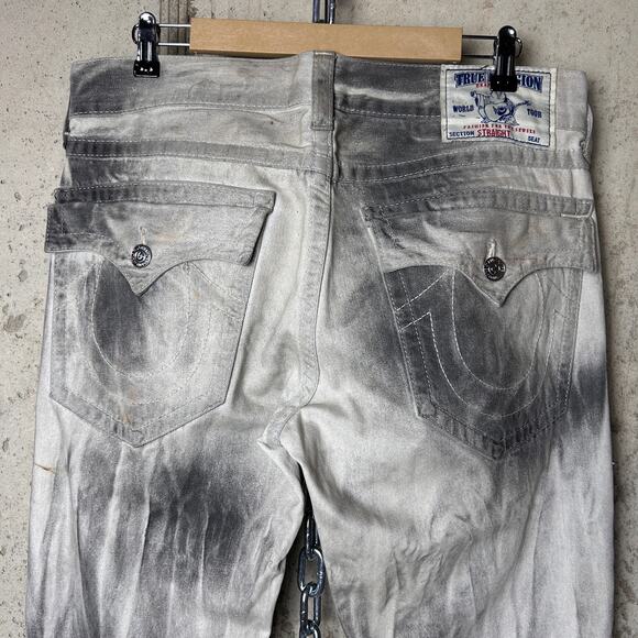 True Religion World Tour Kiss Of Death Wash 33" Cotton Straight Fit Jeans - Picture 1 of 8